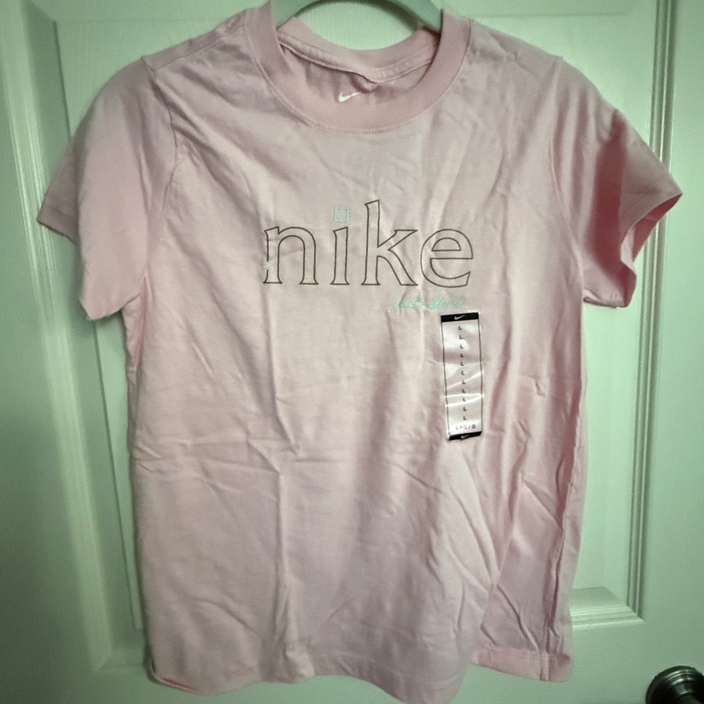 Kids Nike  Crewneck T-shirt - NWT